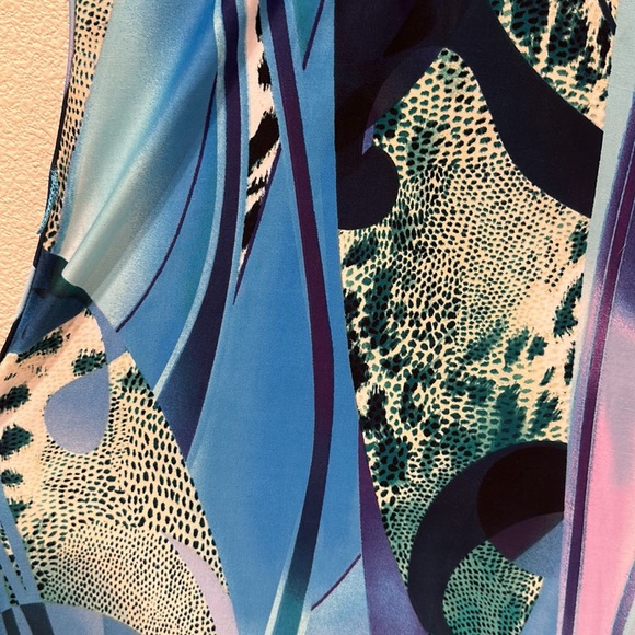 Cache Dress - Picture 3 of 5